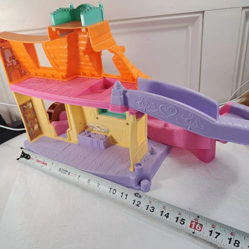 Fisher-Price‎ Little People Belle's Klip Klop Cottage Beauty & the Beast playset